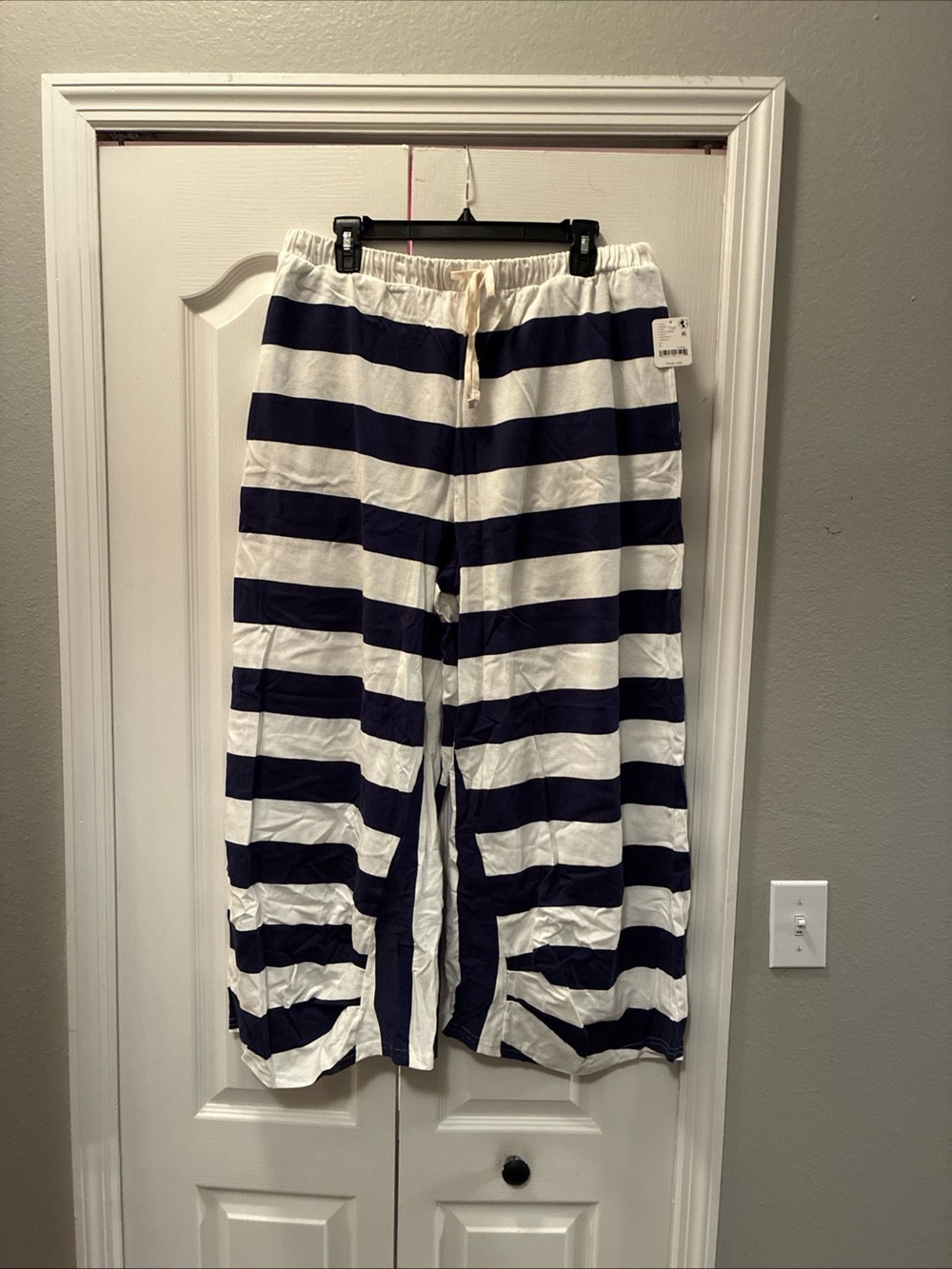 Free people ladies Dakota pants navy combo size large